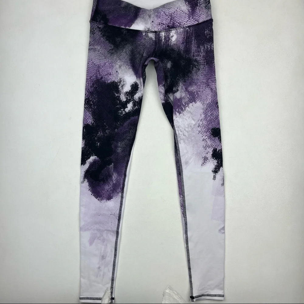 ALO Yoga Airbrush Purple Smoke Printed Leggings - Picture 3 of 9
